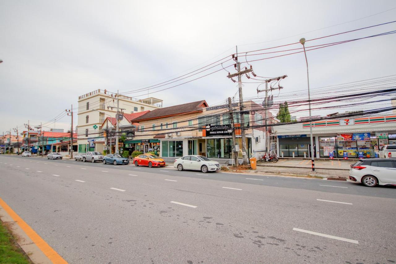 Oyo 1117 Phuket Airport Suites Thalang Exterior photo